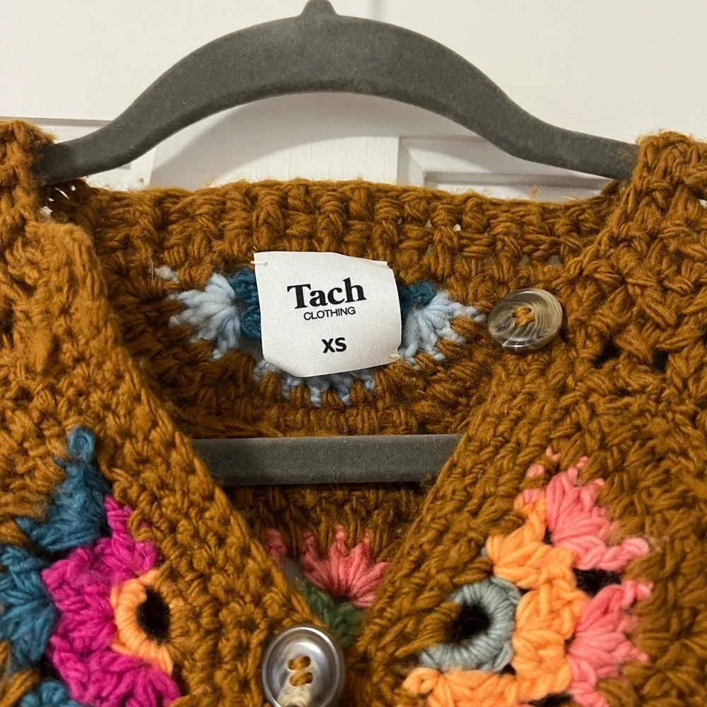 Hand-Knit Floral Brown Sweater USA Xs also fit small